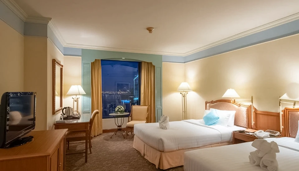 هتل مونتین ریورساید بانکوک